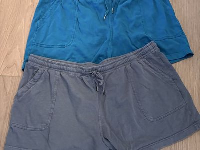 Women’s XXL Shorts $4 Each