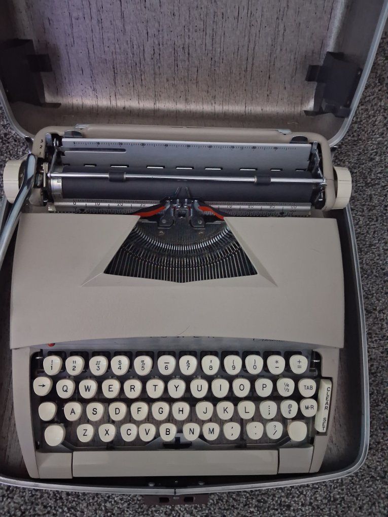 Vintage Tower Manual Portable Typewriter with Hard Carrying Case and Extra Ink Ribbon Spools