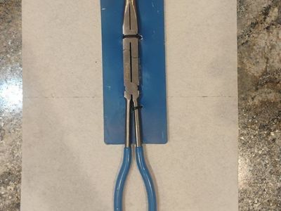 DieHard 45° Bent Nose Pliers