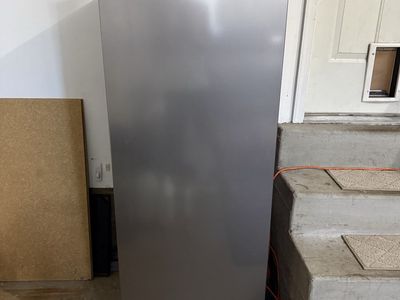 Vissani Refrigerator