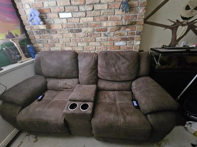recling love seat electric