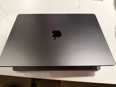 Like New Apple Macbook Pro 16 M4