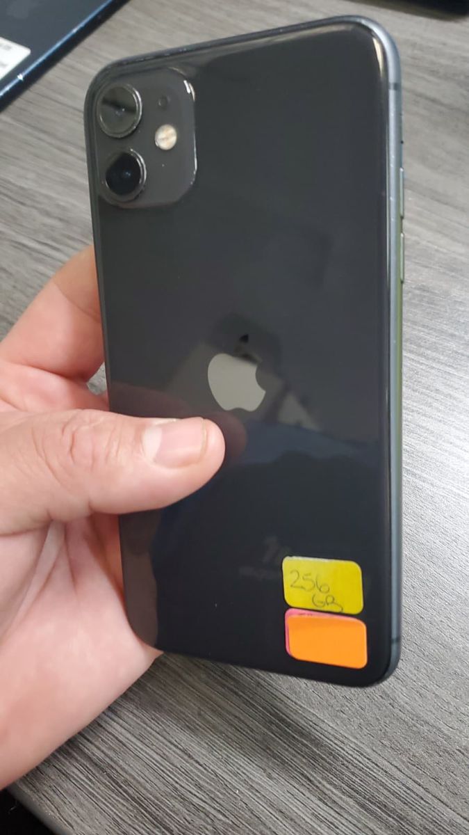 iPhone 11 128GB Unlocked