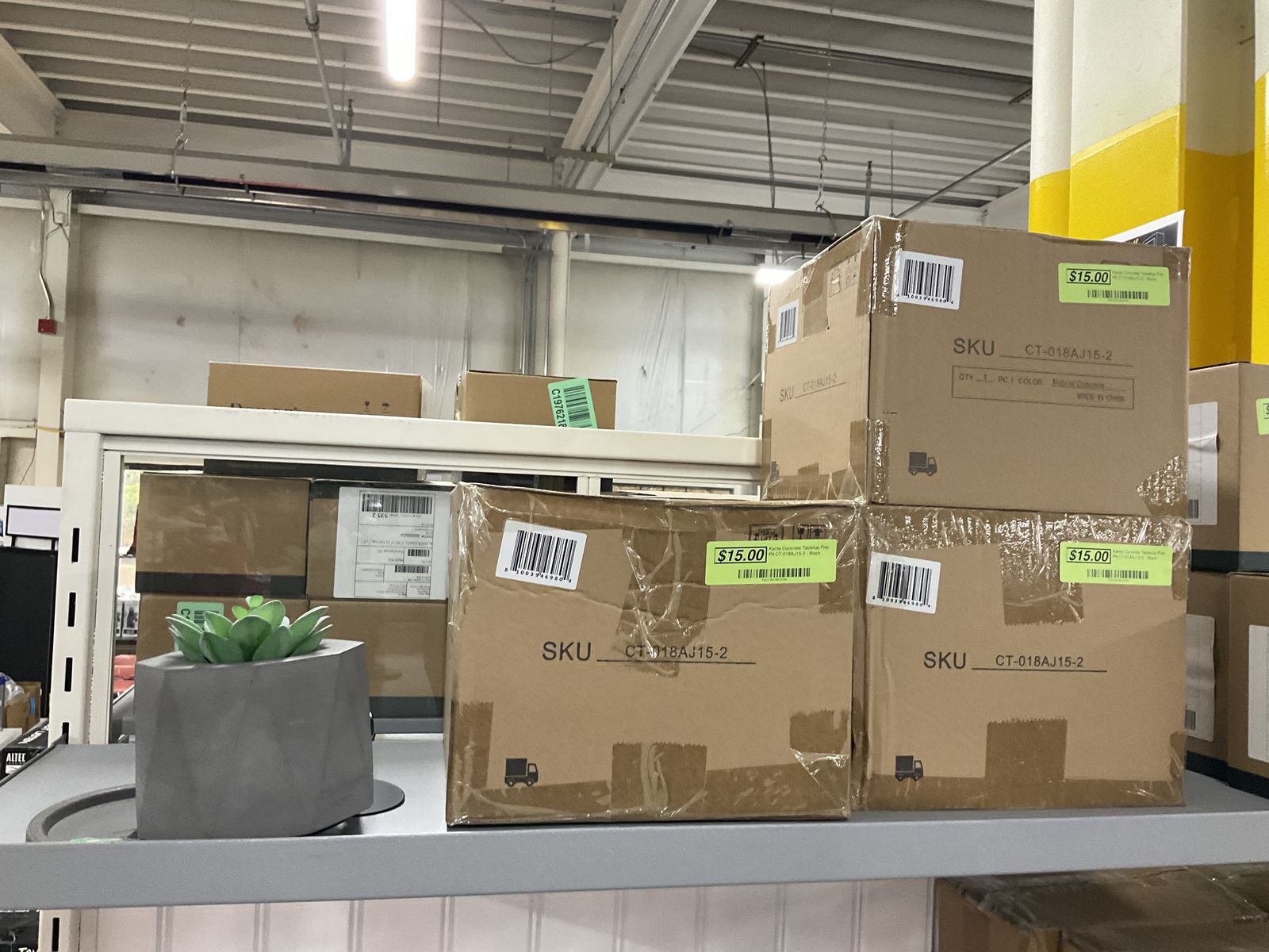 Kante Concrete Tabletop Fire Pit