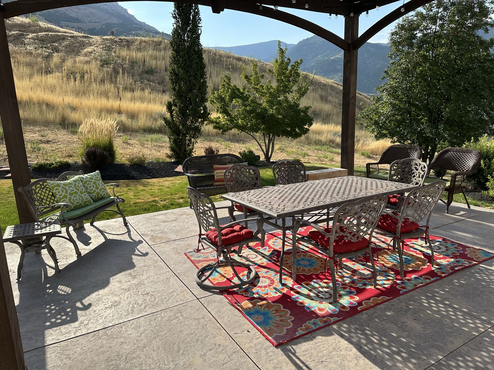 Main image 3