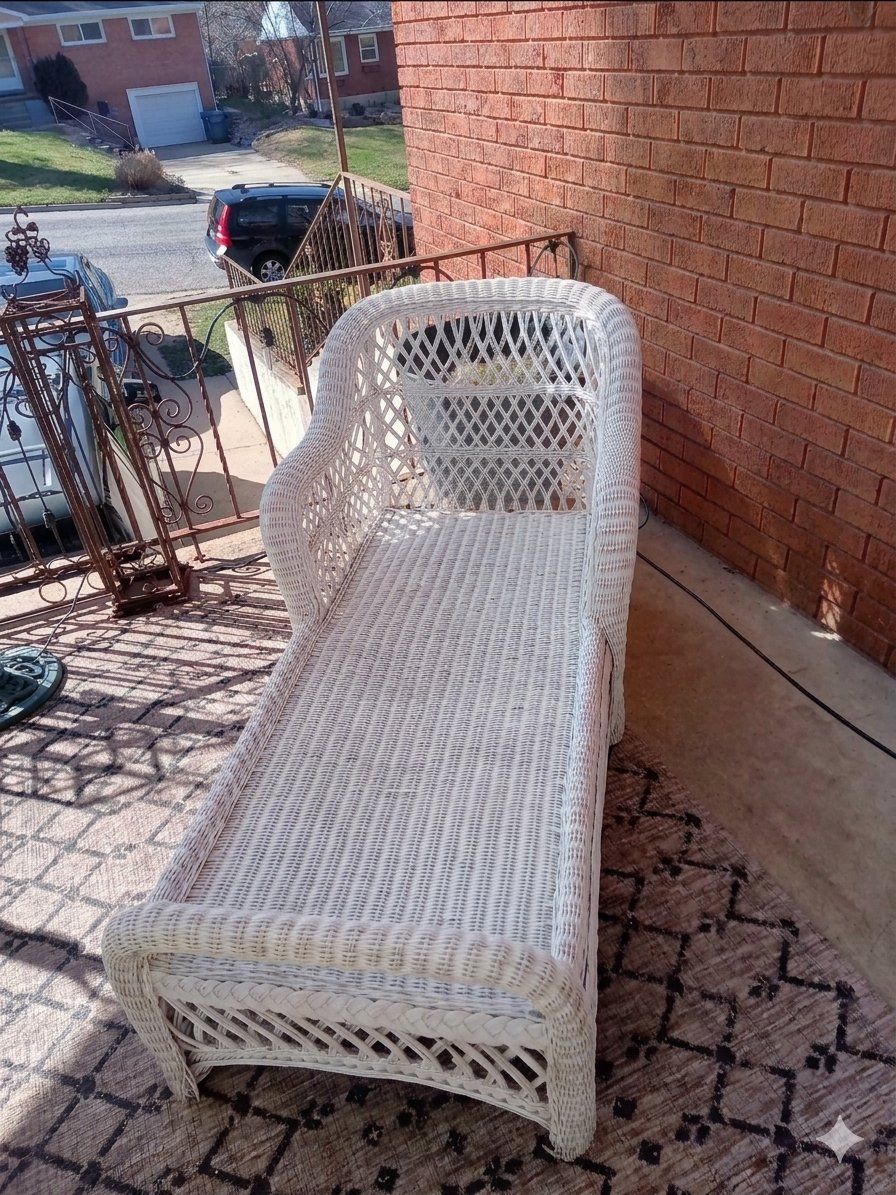 Classic 3-Piece Wicker Set