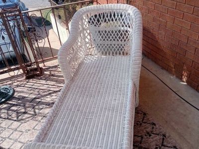 Classic 3-Piece Wicker Set