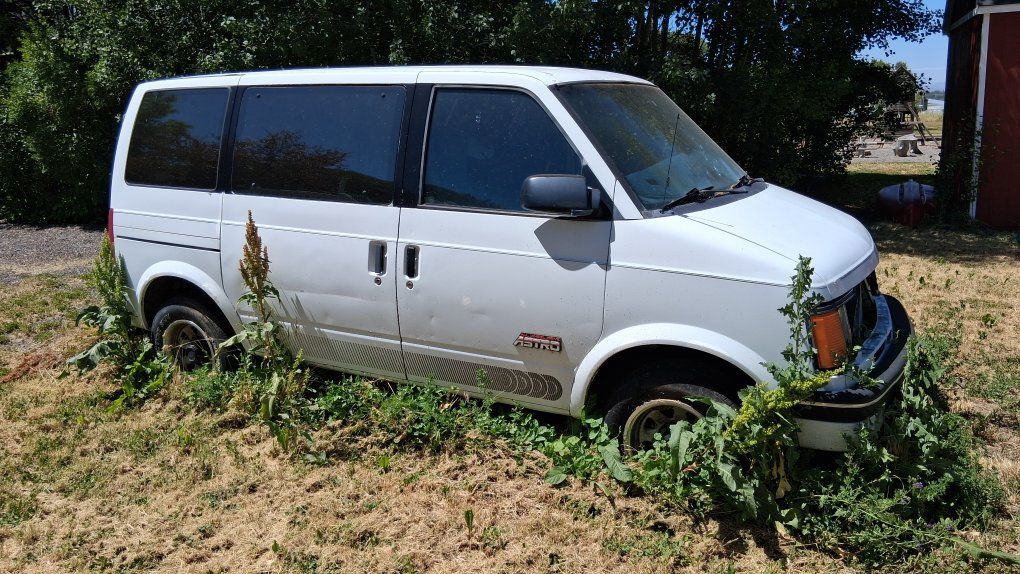 1990 astro for trade.