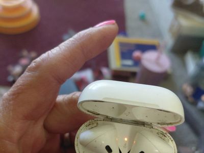 Apple AirPods 2nd Gen with Charging Case & USB Cable