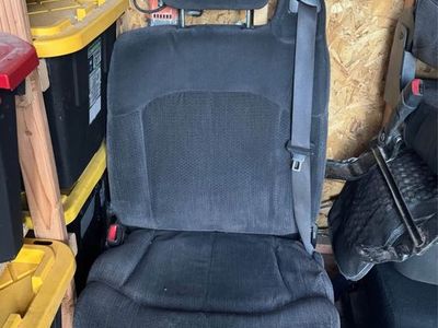 CHEVROLET SILVERADO OR GMC SIERRA 1999-2006 MANUAL SEAT DRIVER SIDE