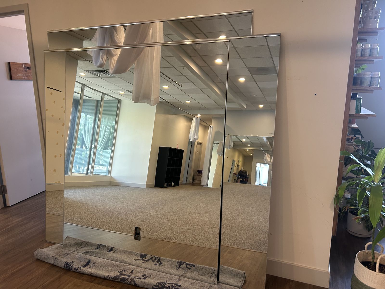 Large Wall Mirrors
