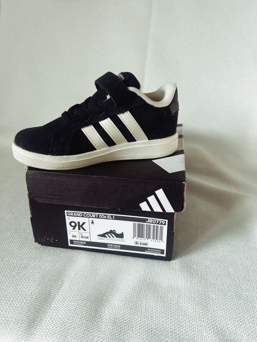 Adidas  Toddler size 9k Black White Sneakers