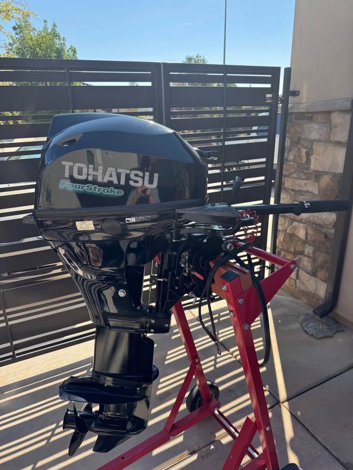 2016 Tohatsu 20 HP Outboard Motor (Long shaft, electric start, Low hours)