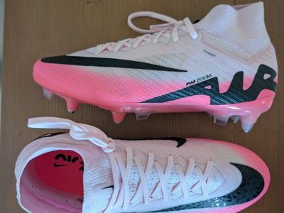 New Nike Mercurial Superfly 9-Elite - Size 7.5