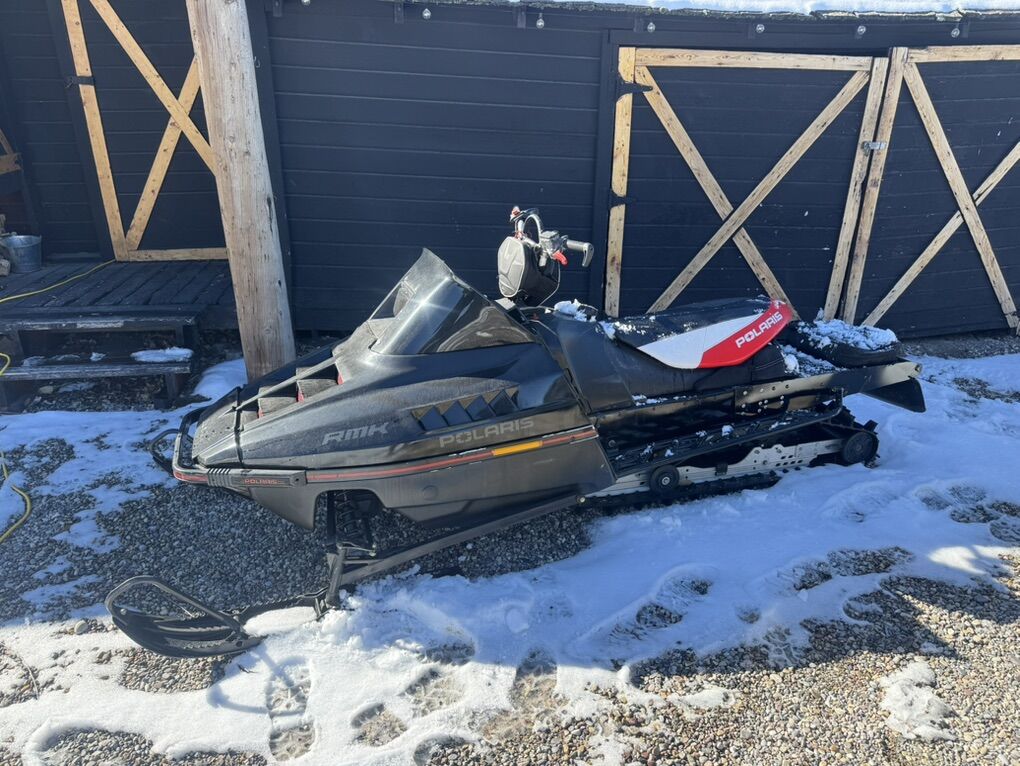 1998 RMK 700