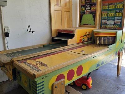 1950s Vintage Lagoon Penny Arcade Machines