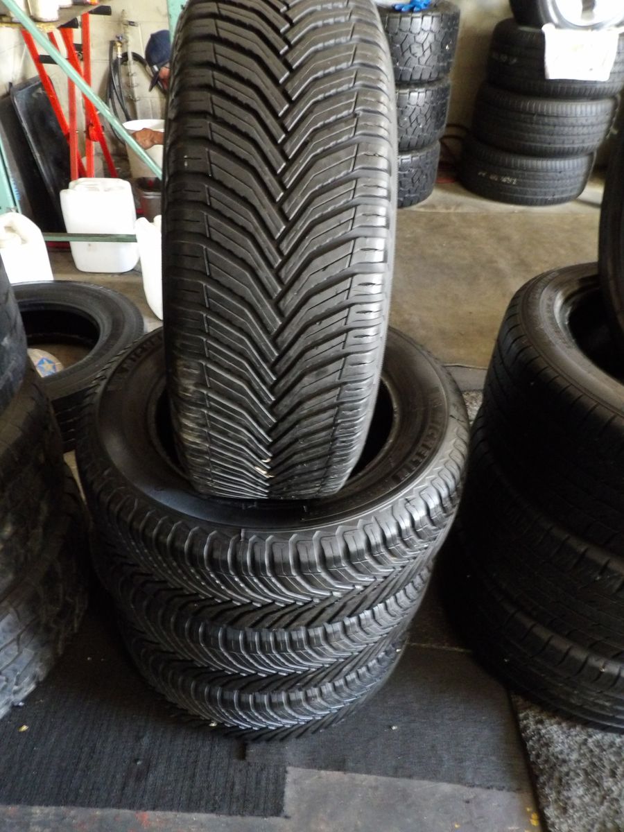 215/60R16 MICHELIN CROSSCLMATE 2 SET OF USED TIRES