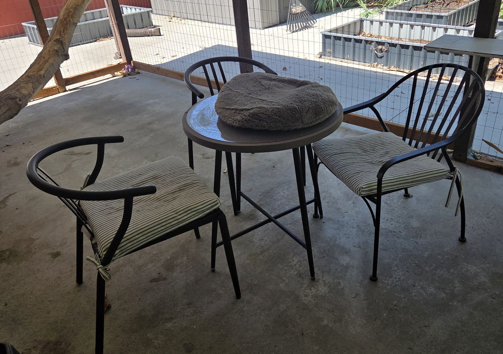 Outdoor Patio Bistro Set - Round Table & 3 Chairs with Striped Cushions