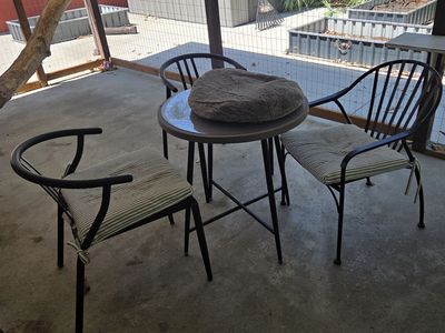 Outdoor Patio Bistro Set - Round Table & 3 Chairs with Striped Cushions