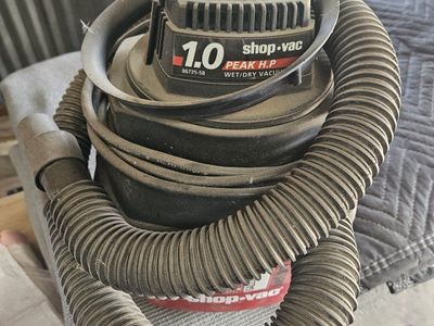 Shop-Vac 1.0 Peak HP Wet/Dry Vacuum with Hose - Compact & Powerful