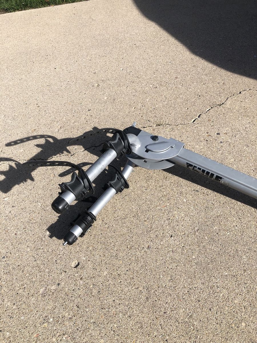 THULE 2 Bike Rack With 2" Reciever