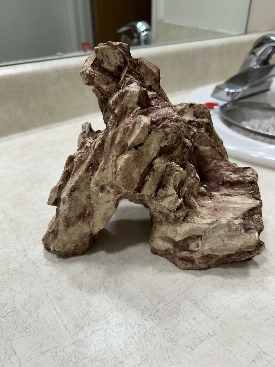 Dragon stone fish aquarium decor