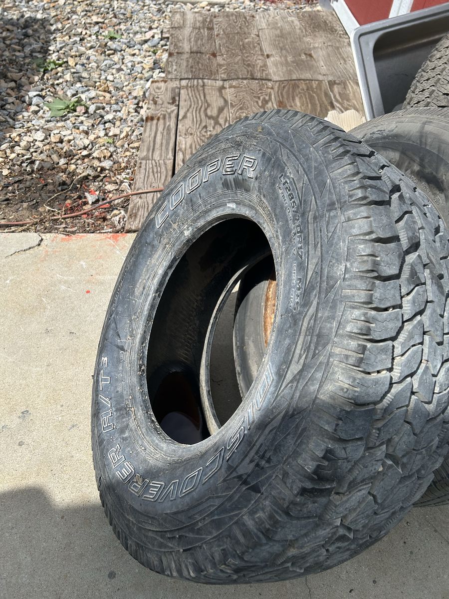 Cooper Discoverer A/T3 LT285/70R17 All-Terrain Tire