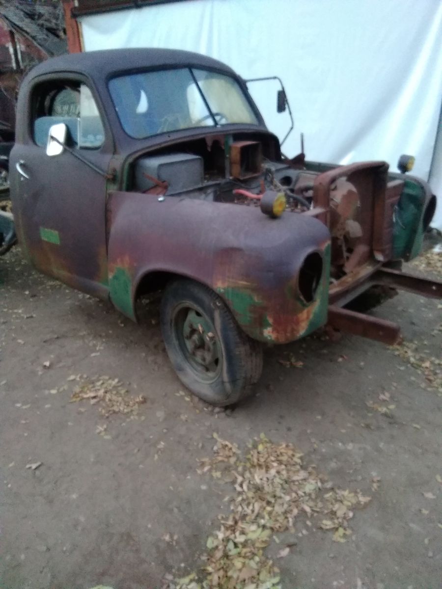 1951 Studebaker truck