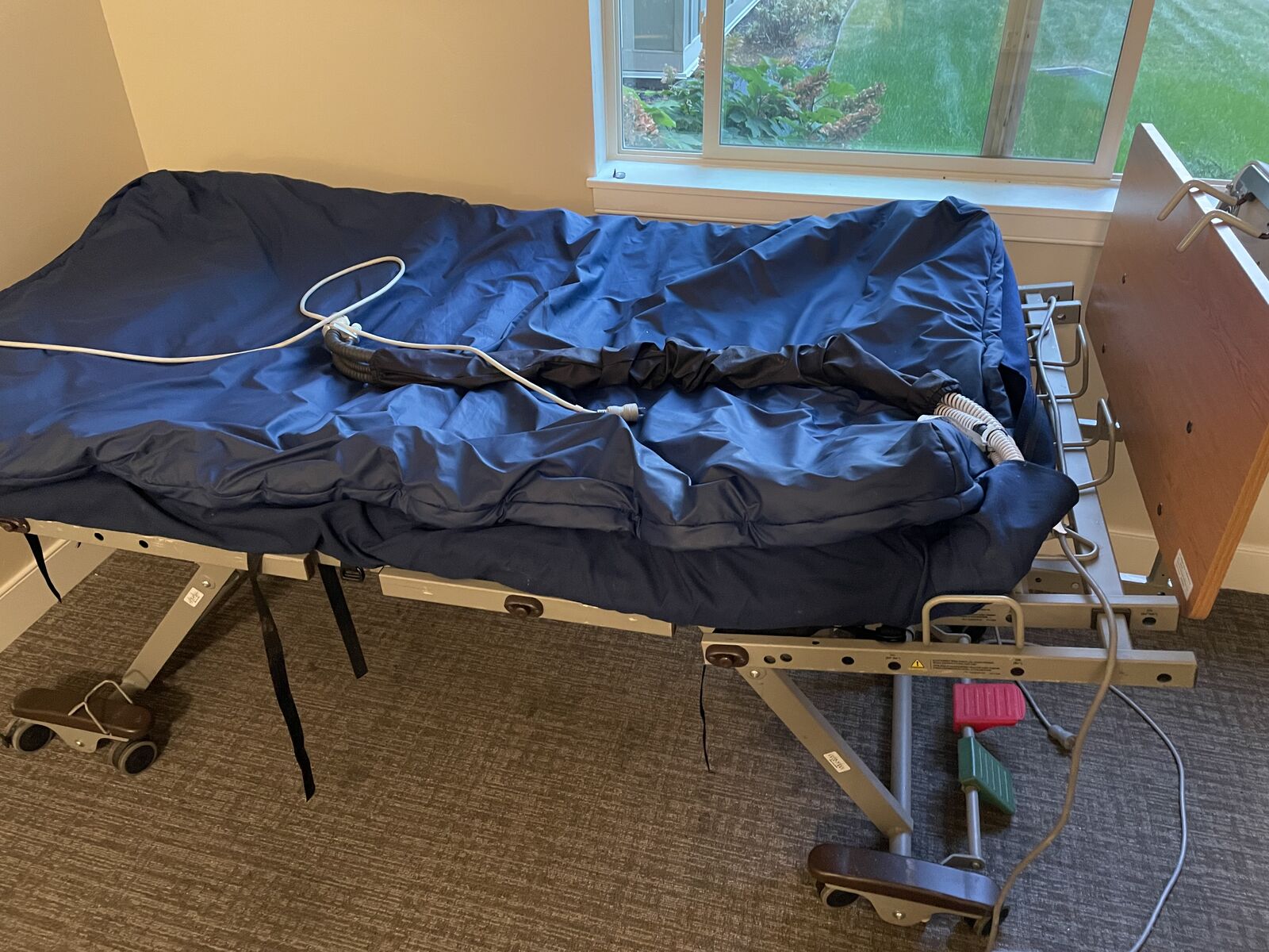Bariatric Hospital Bed with Mattress