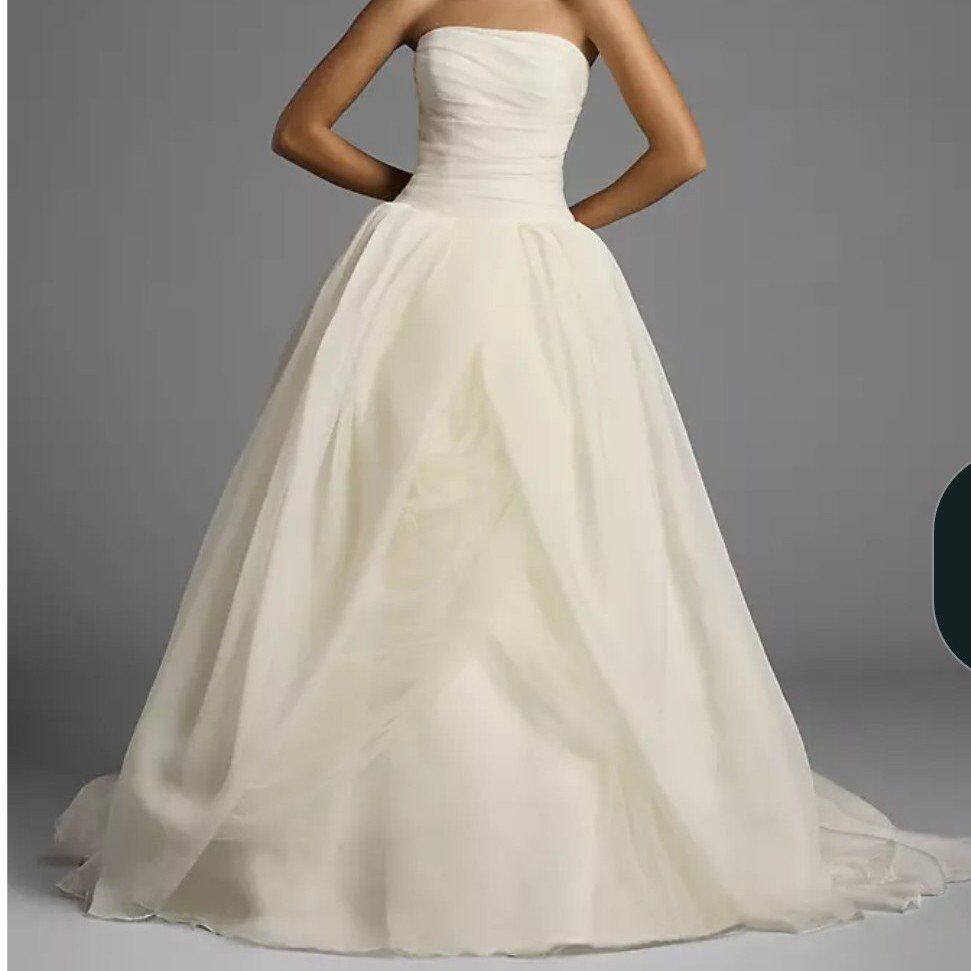 Vera Wang TEMPLE READY wedding dress