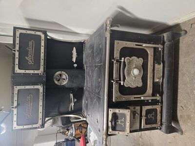 Antique kitchen wood burning stove