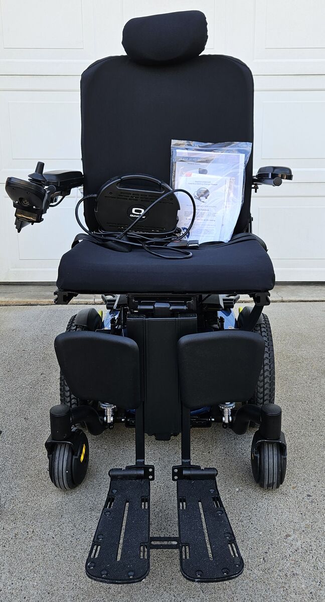 Quantum J4 Power Wheelchair w/ NE+ Controller (Lightly Used)