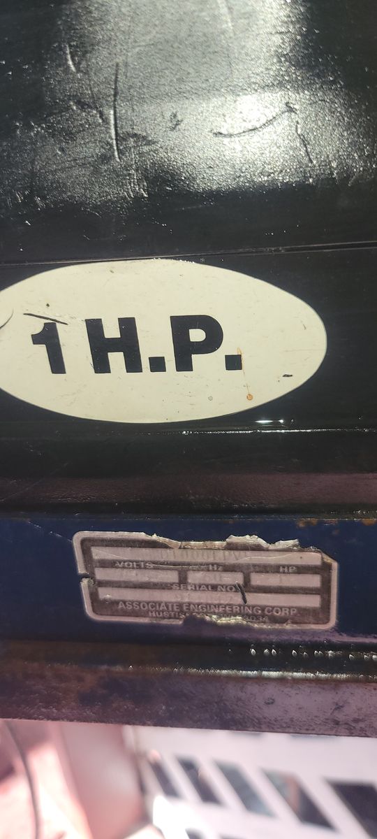Roll-Air Industrial 1 HP Oil Lube Air Compressor