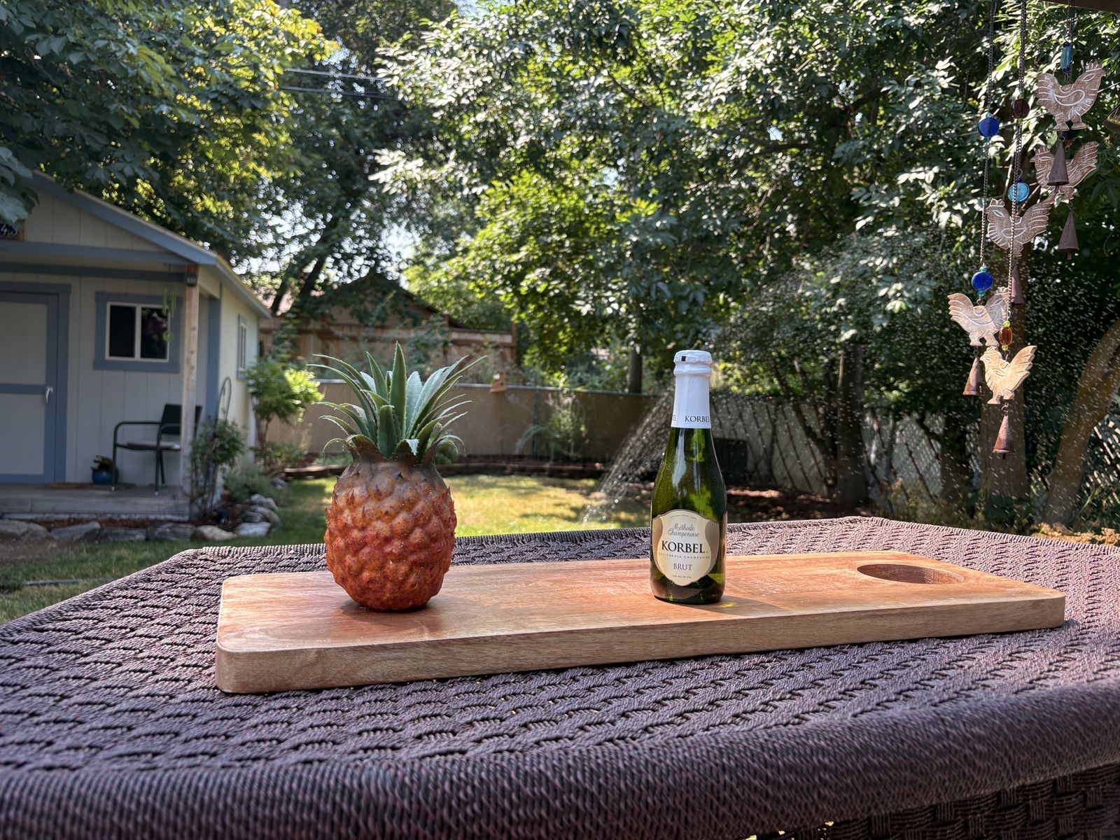 Outdoor bar 