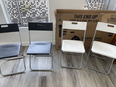 IKEA Folding Chairs - Set of 4 (2 Black, 2 White) Portable Outdoor Seating