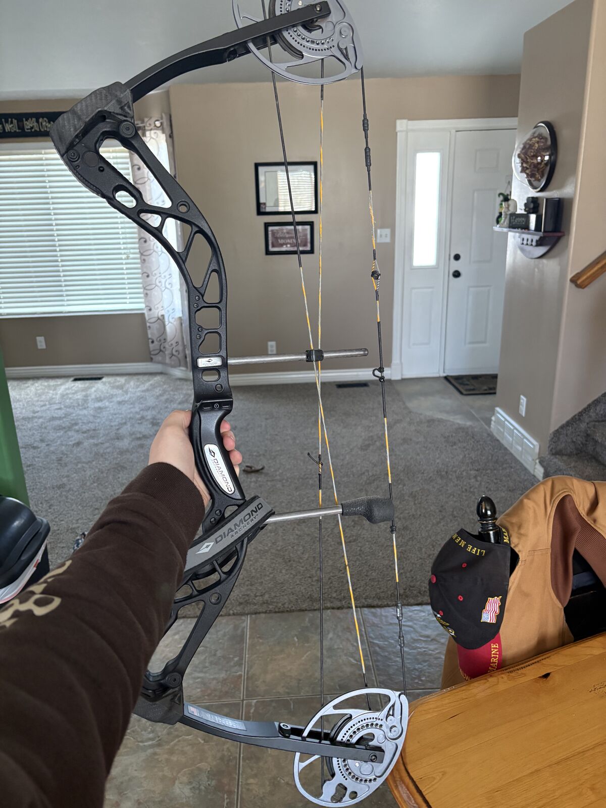 Diamond Archery Edge 320 Compound Bow