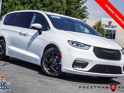 2023 Chrysler Pacifica Plug-In Hybrid Touring L