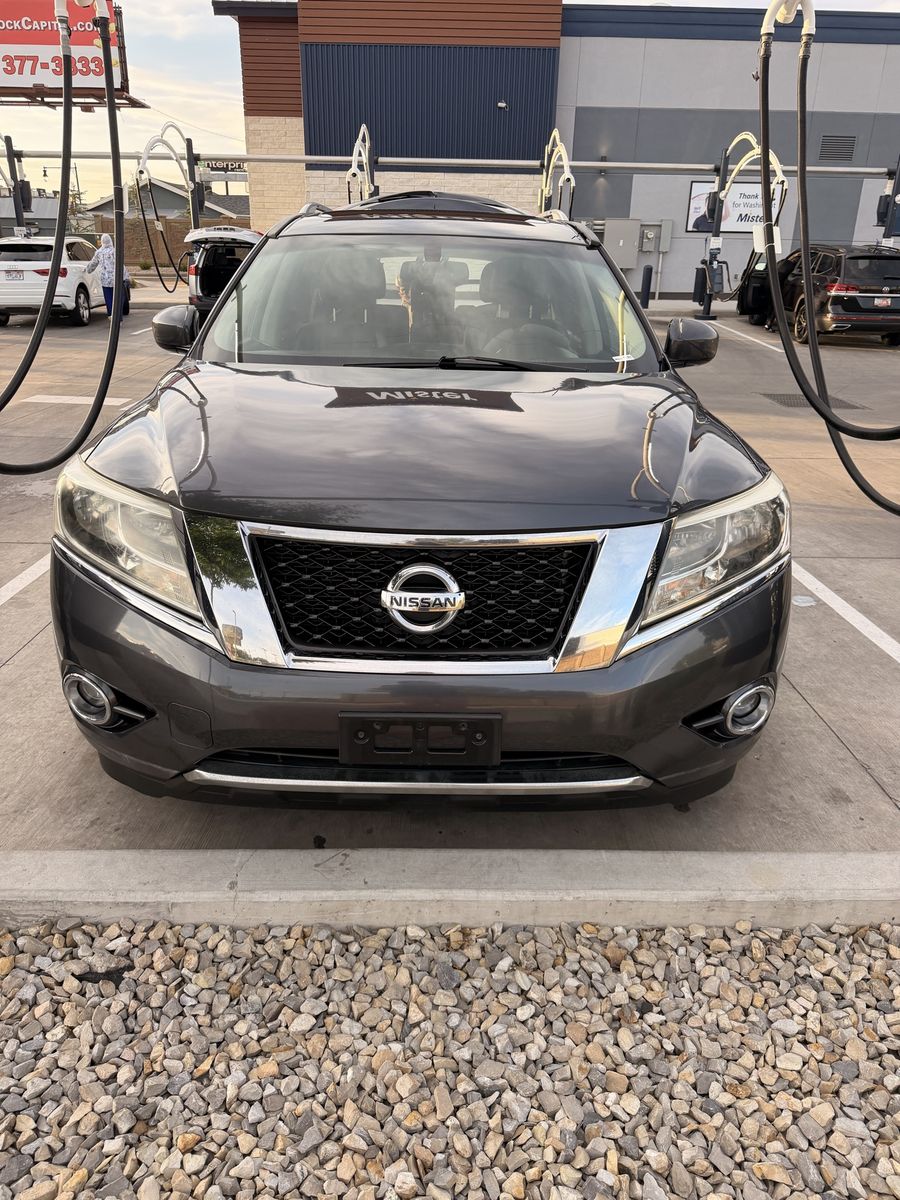 2014 Nissan Pathfinder SL