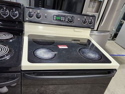 GE 30" Electric Range Oven with Glass Cooktop - Black & Bisque