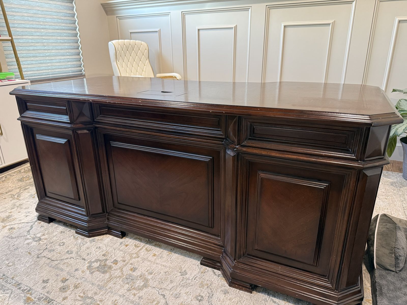 Executive Desk and hutch
