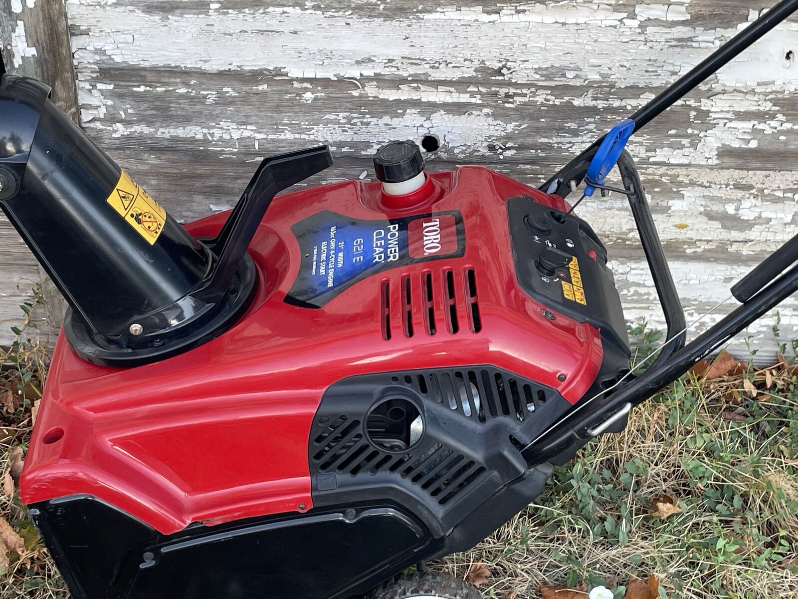 PRICE DROP FOR LIMITED TIME Snowblower Electric Start Toro 21” 4 stroke power clear 621E