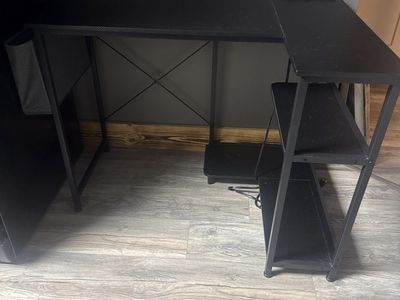 Computer desk