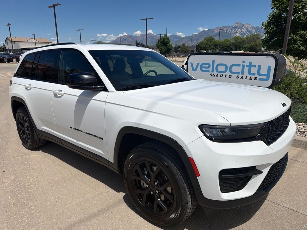 2024 Jeep Grand Cherokee Altitude