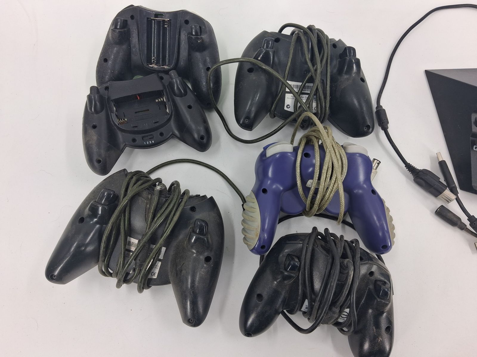 Main image 3