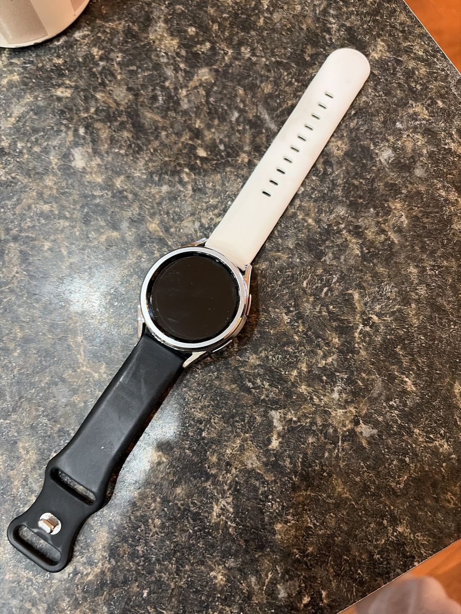 Samsung Watch 5 - 43mm. Mint condition
