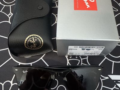 Ray-Ban
