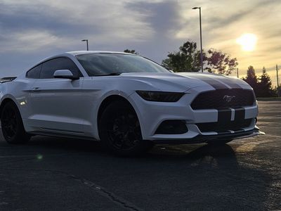 2015 FORD MUSTANG EcoBoost Premium