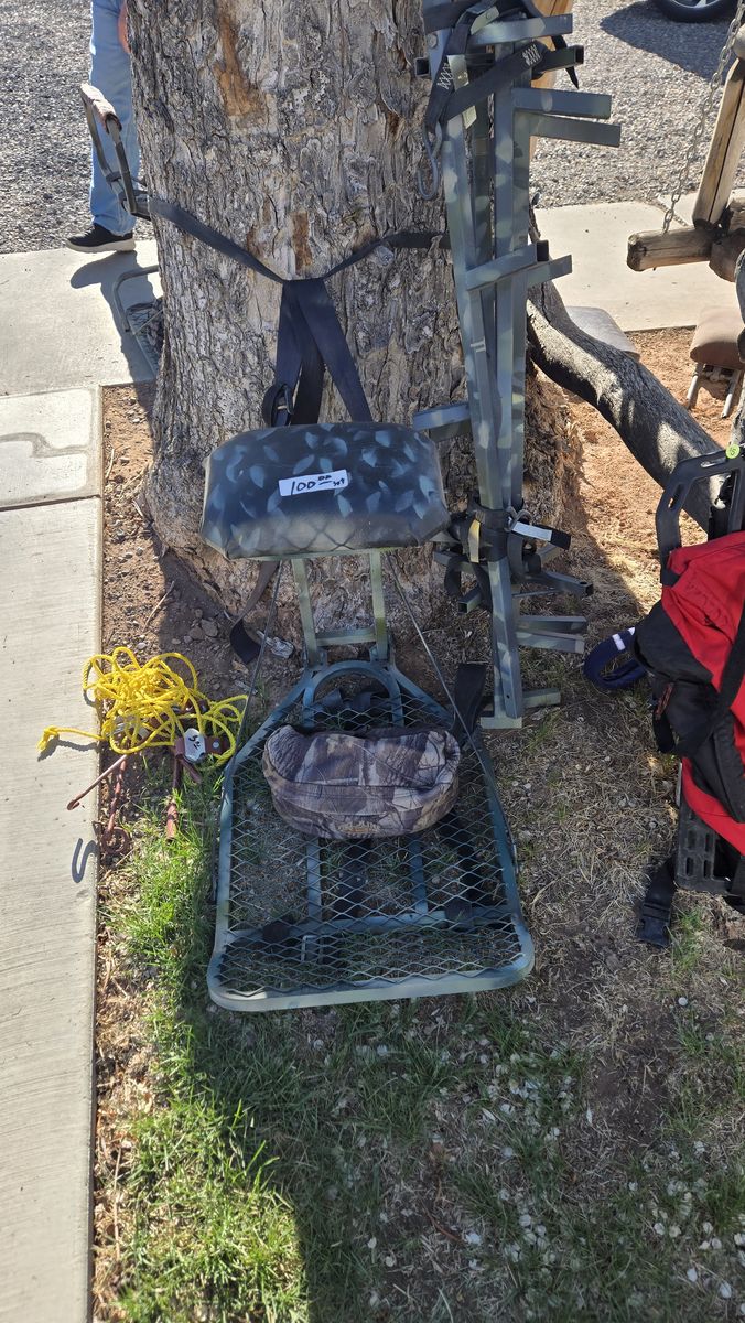 2 differnt tree stands  100.00 each