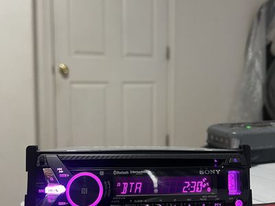 Sony Stereo BLUETOOTH outputs FM USB aux