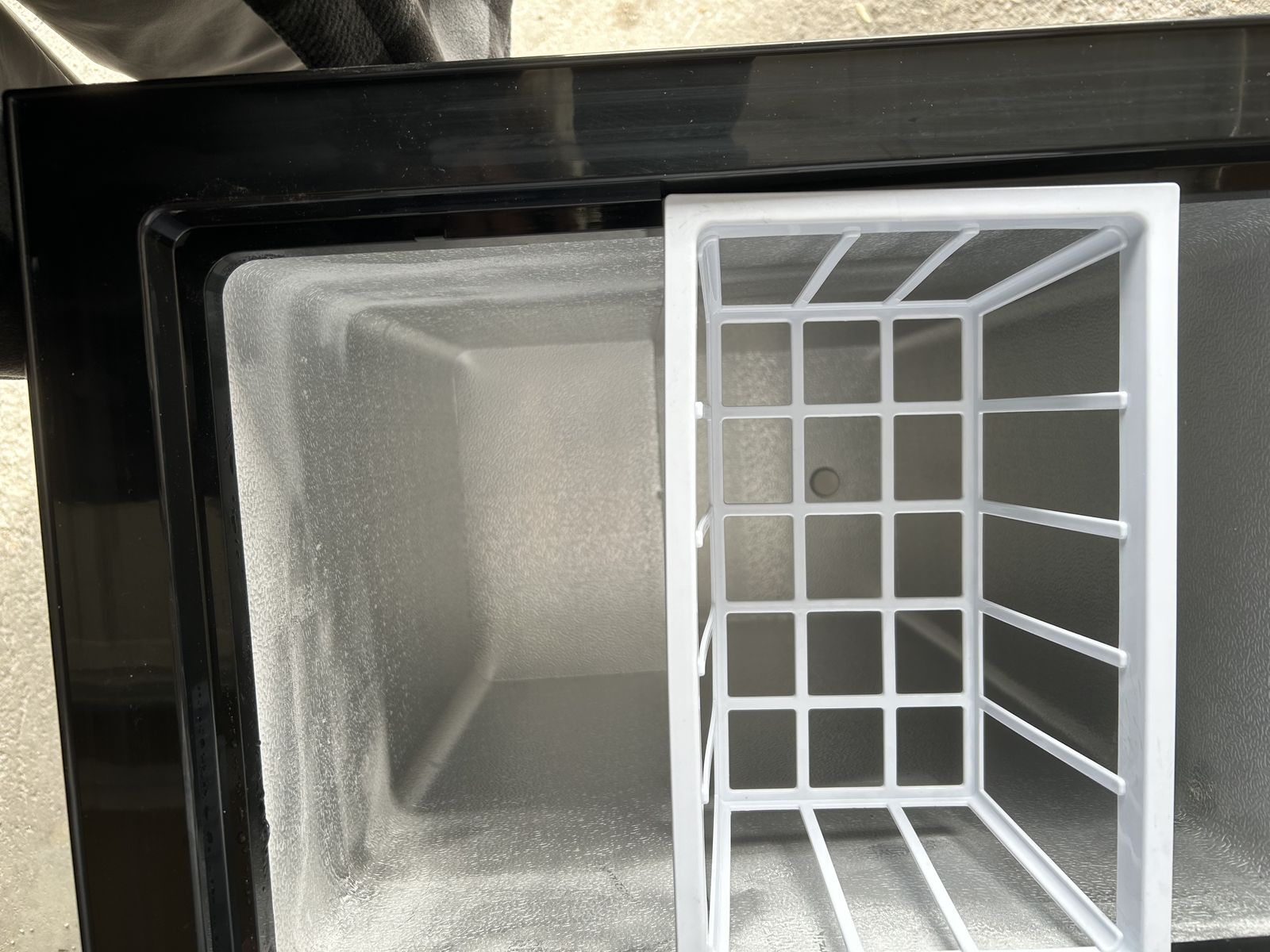 3.5 cu ft Chest Freezer Black